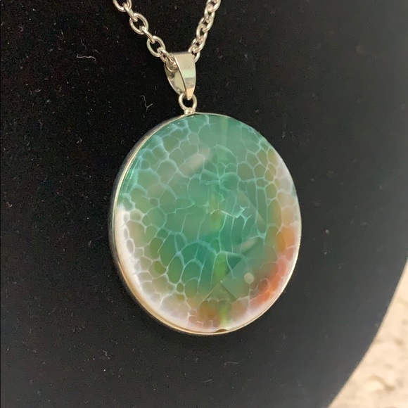 Austrian Agate Necklace - Picture 2 of 3